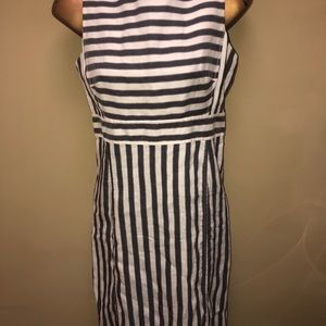 Ann taylor size 0P dress striped gray white striped sleeveless